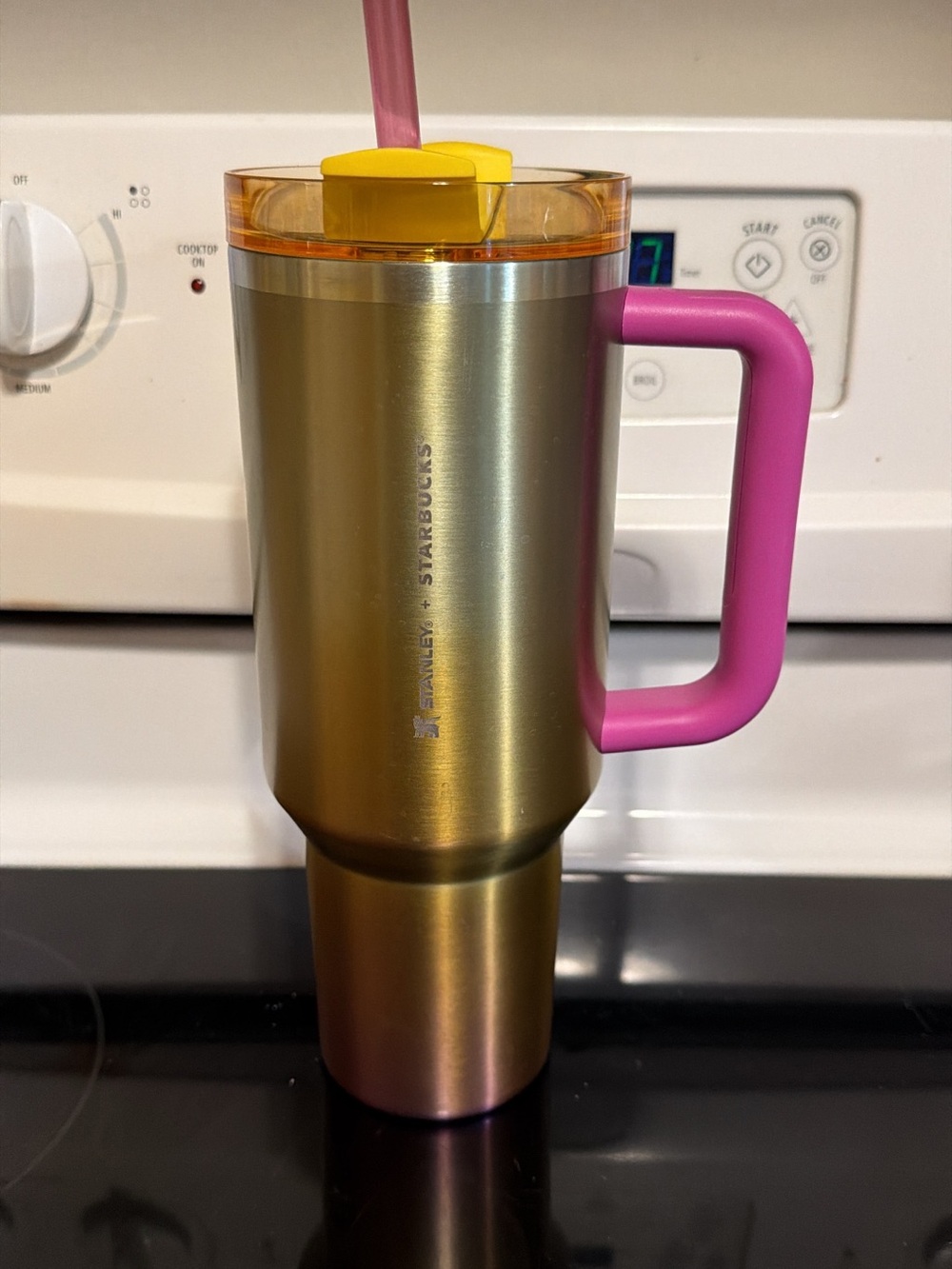 Stanley × Starbucks Sunset Gradient Stanley
